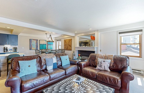 Steamboat Springs Condo | Family Retreat Near Steamboat Ski Resort with Hot Tubs & WiFi