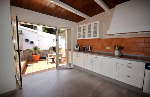 Nerja City Centre Villa | Guest Rated 10/10 Villa with Private Pool near Burriana Beach