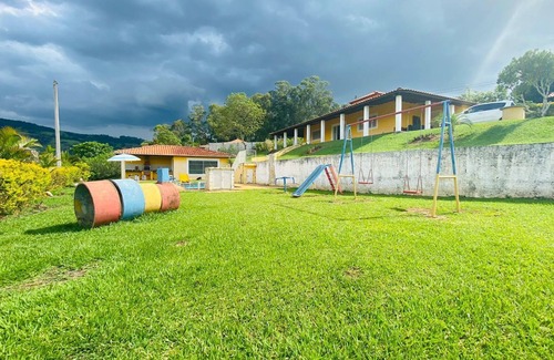 Socorro House | Beautiful farm: large house, barbecue, swimming pool, playground for children ..