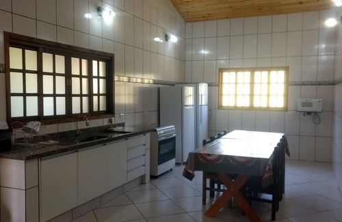 Mairinque House | Guest Rated 10/10: Beautiful Farmhouse in Mairinque