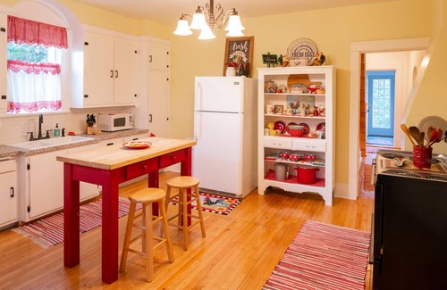 Hurley Other | Exceptional Farmhouse Retreat on 80 Scenic Acres