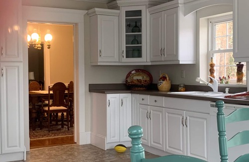 Mount Sterling House | Inviting Farmhouse Stay with Kitchen Amenities & Perfect Rating!