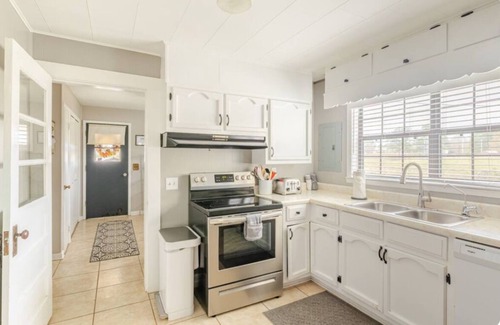 Cullman Other | Idyllic Farmstay Near I-65 with Boat Parking & Ocean Views