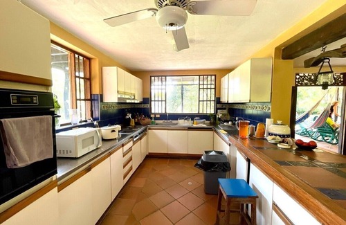 Tobia House | Inviting FINCA House with Pool, WiFi & Volleyball in Villeta