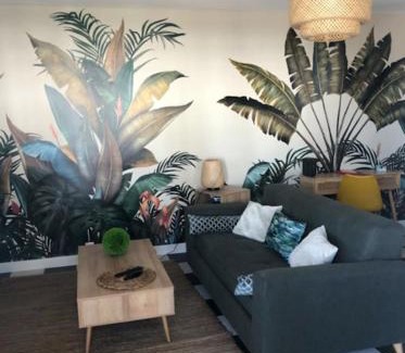 Saint-Laurent-du-Var Apartment | Inviting Love Nest with Balcony and Ocean View, Rated 9.5