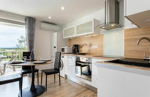 Les Hauts de Canet Apartment | Cozy Apartment with Pool, A/C & Ocean View for 4 Guests