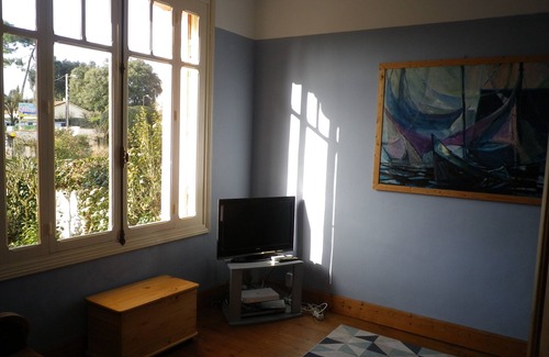 Meschers-sur-Gironde House | Charming 1930's Villa Steps from the Beach & Shops