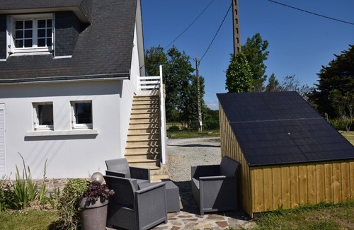 Plobannalec-Lesconil Apartment | Beautiful apartment with land near the beach