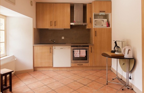 Saint-Medard-d'Excideuil Cottage | Idyllic Vacation Home with Pool & Pet-Friendly Amenities