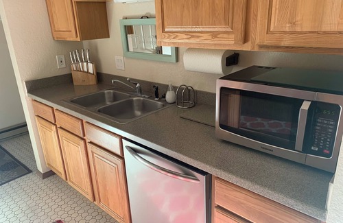 Fraser Condo | Inviting Fraser CO Condo Near Winter Park with Spa & Hot Tub