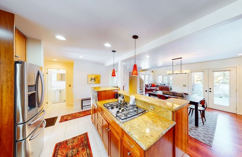 The Reserve House | Idyllic Frisco Retreat with Mountain Views & Firepit