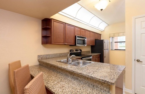 Florida Central Atlantic Coast Resort | Beautiful & fun resort with waterpark, Close to Universal, Sea World and Disney.