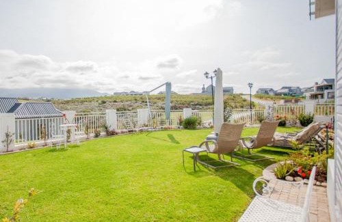 George House | Exceptional Stay at Beautiful Gate with Family-Friendly Amenities