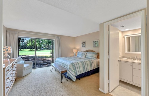 Palmetto Dunes Condo | Scenic Golf Course Views Steps from the Beach - WO17