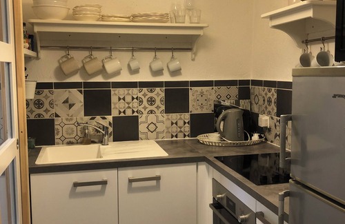 Opio Apartment | Beautiful ground floor apartment in villa in Opio.