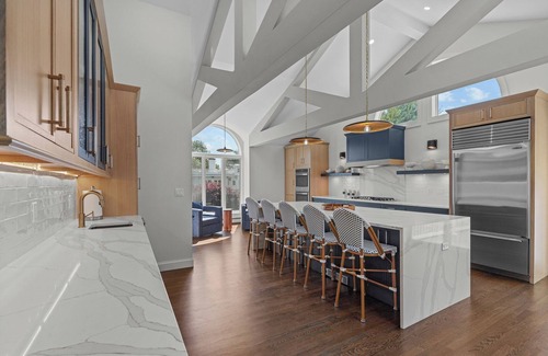 Fifth Ward House | Relaxing Harbor View 4-Bedroom Home with Private Pool