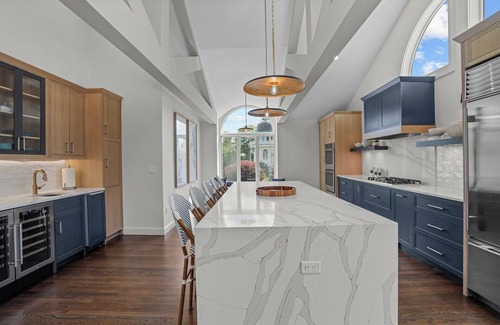 Fifth Ward House | Relaxing Harbor View 4-Bedroom Home with Private Pool