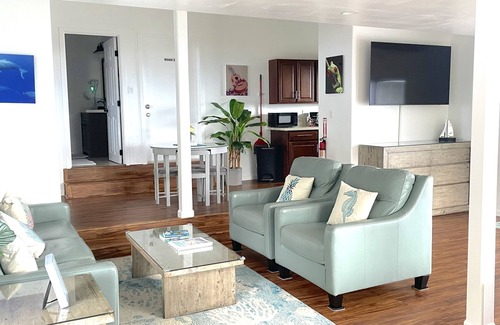 Kailua-Kona Apartment | Incredible Hawaiian Studio with Breathtaking Views & Spa