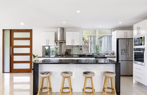 Doonan House | Idyllic Hinterland House Near Noosa Beaches - Rated 9.6/10