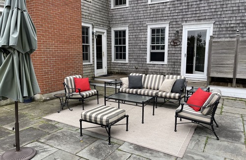 Little Compton House | Historic Home with Kitchen Amenities - Guest Rated 10/10