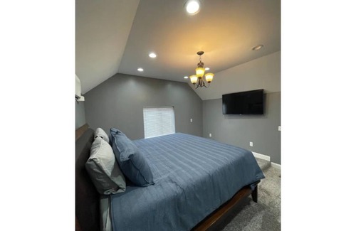 Emporia House | Historic Rock House: Ideal for Family Getaways