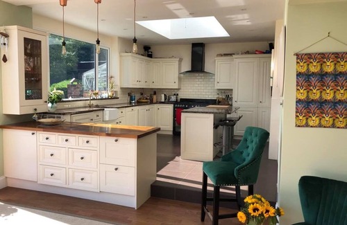 Gravesend House | Historic Home with Ocean View & Family-Friendly Amenities
