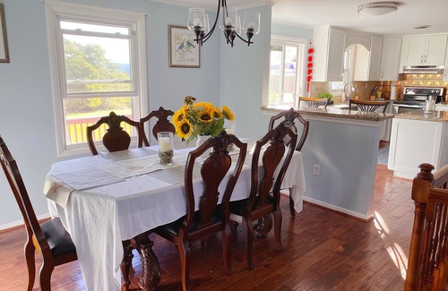 Middletown House | Charming Historical Town Home with 3 Bedrooms & Countryside Vibe