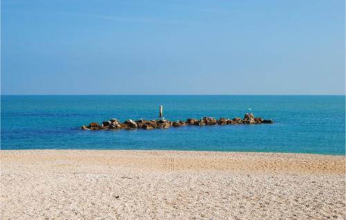 Montenero di Bisaccia House | Inviting Home in Montenero Di Bisaccia - Pet and Family Friendly