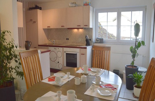Ulmen Apartment | Idyllic Holiday Home in Ulmen by the Lake - Guest Rated 9.8