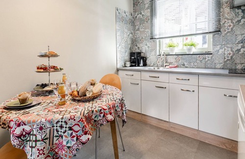 Ubachsberg House | Beautiful Holiday Home in Voerendaal with Terrace