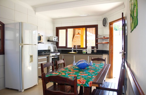 Toninhas House | Idyllic Holiday Home in Praia das Toninhas - Ubatuba