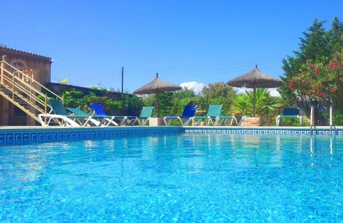 Campos Villa | Idyllic Can Bril Holiday Home with Pool and Free Wi-Fi