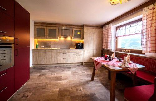 Fuegen House | Cozy Holiday Home with Sauna in Prime Location - 4 Stars