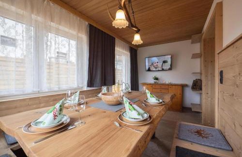Fuegen House | Cozy Holiday Home with Sauna in Prime Location - 4 Stars