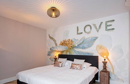 Municipality of Katwijk House | Attractive Holiday Home Steps from the Sea in Katwijk