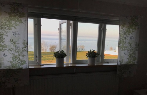 Jonstorp House | Beautiful holiday home with sea views