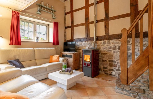 Harre House | Inviting Holiday Home with Hot Tub & Sauna, Rated 9.4/10