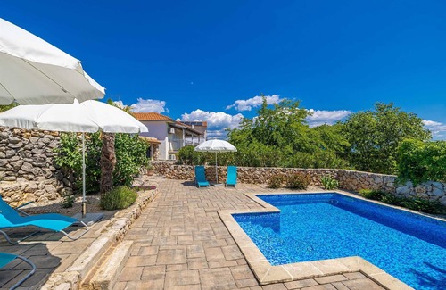 Cizici House | Idyllic Holiday House Neva with Ocean View and Pool