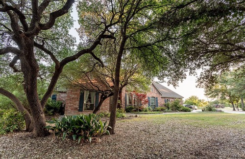 Parker County House | Spacious Home with Pool on 3 Wooded Acres, Sleeps 16