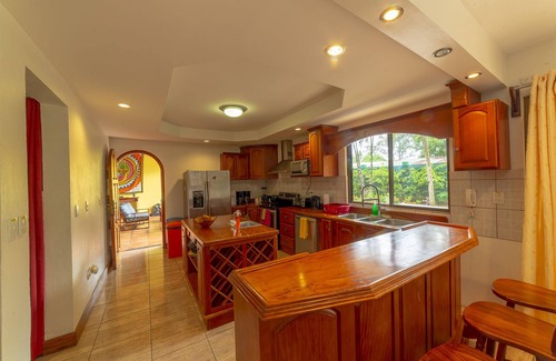 Las Olas Beach Community Villa | Inviting Home with Pool in the Heart of Esterillos Oeste