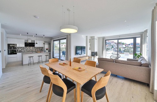 Seget Vranjica House | Inviting 3-Bedroom Stay with Pool in Seget Vranjica