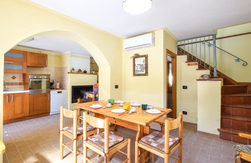 Castel Ritaldi House | Beautiful home in Castel Ritaldi