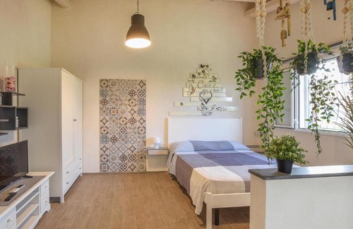 Chiaramonte Gulfi House | Welcoming Home in Chiaramonte Gulfi with Pool & Wifi