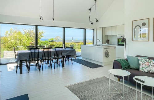 Sandvig House | Family-Friendly 3 Bedroom Stay in Allinge with Ocean Views