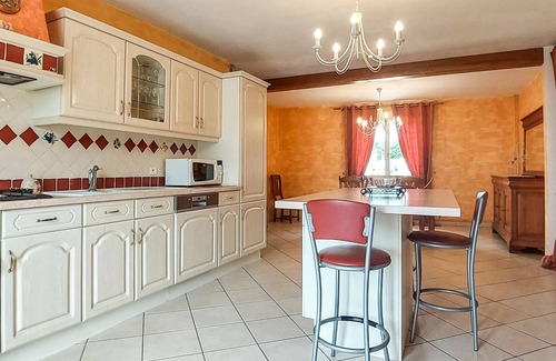Amailloux House | Enjoy Family Getaways at This Poolside Vacation Home