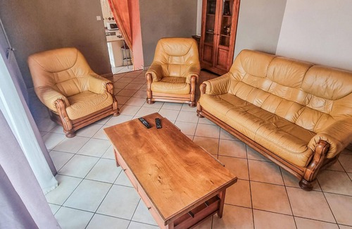 Amailloux House | Enjoy Family Getaways at This Poolside Vacation Home