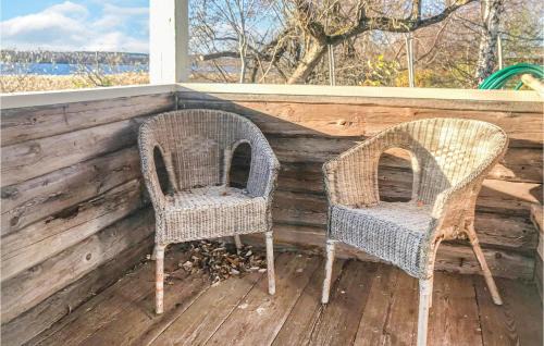 Falun House | Beautiful Home in Botolfsbo with Scenic Lake Views