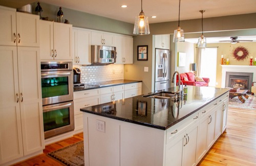 Western Ridge House | Inviting Home in Crozet with Nearby Vineyards & Pet-Friendly Amenities