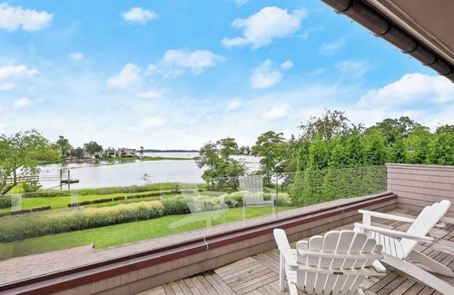 Old Greenwich House | Beautiful home in downtown Old Greenwich