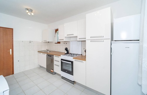 Generalski Stol House | Enjoy a Serene 3 Bedroom Retreat in Duga Resa
